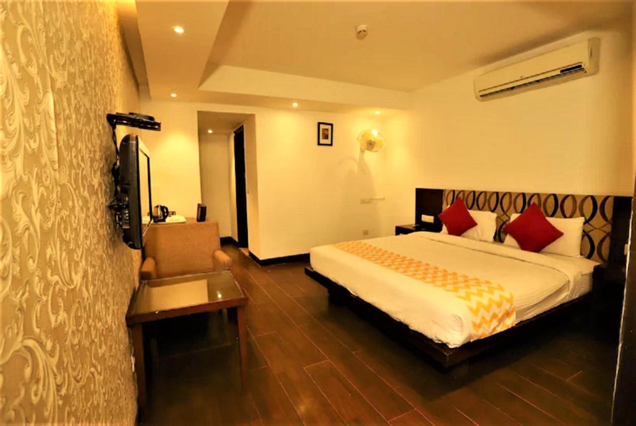 Hotel Arch International Yeni Delhi Dış mekan fotoğraf