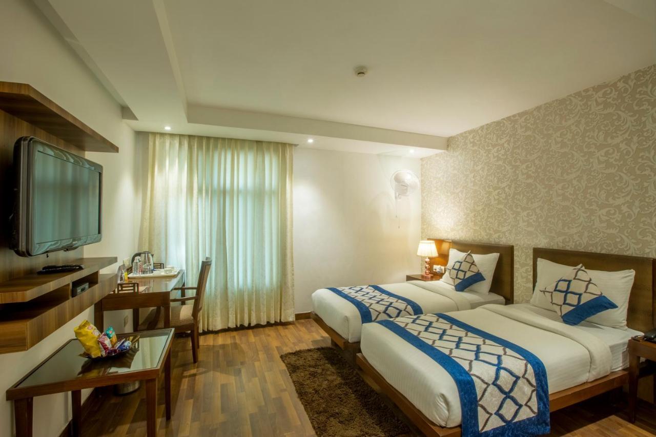 Hotel Arch International Yeni Delhi Dış mekan fotoğraf