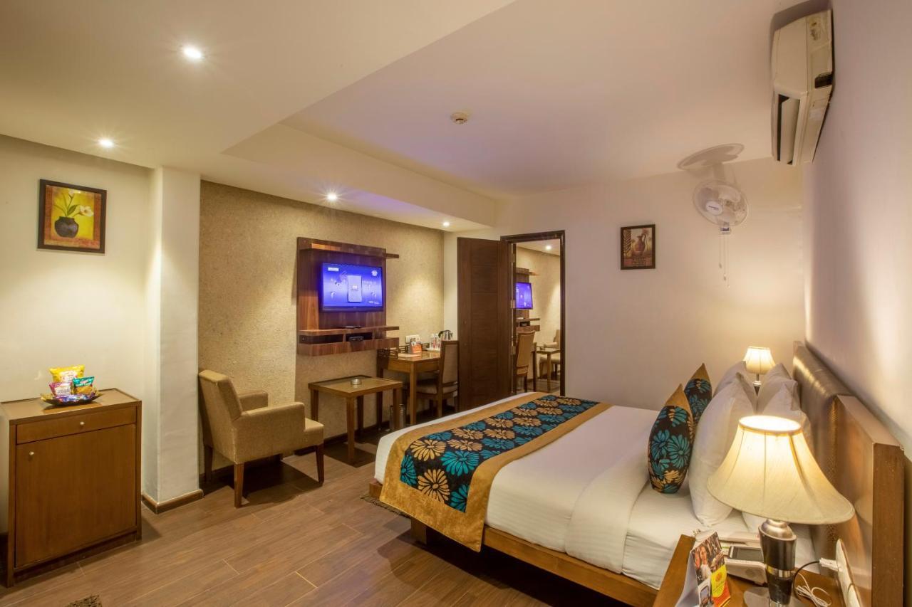 Hotel Arch International Yeni Delhi Dış mekan fotoğraf